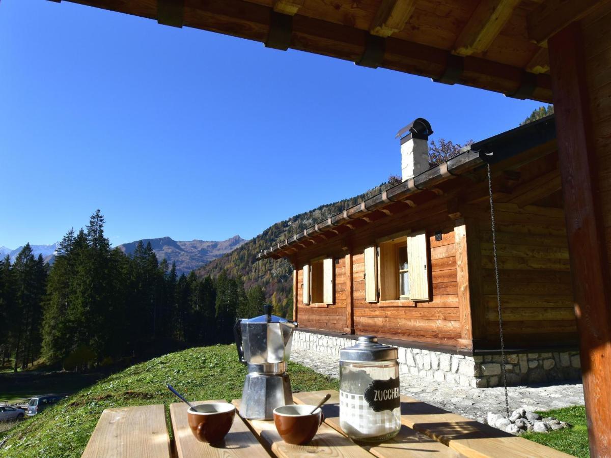 Chalet Brenta Dolomites Villa Madonna di Campiglio Exterior photo